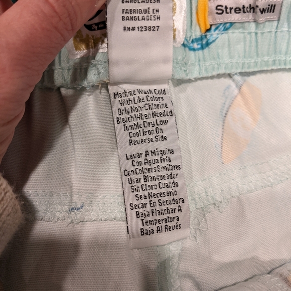 Fresh Prints of Bel Air shorts - Picture 4 of 9